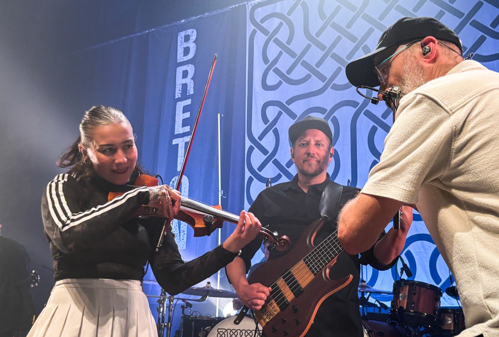 Bretons au Café de la Danse