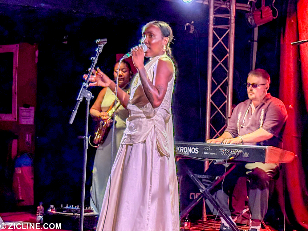 Ego Ella May au New Morning